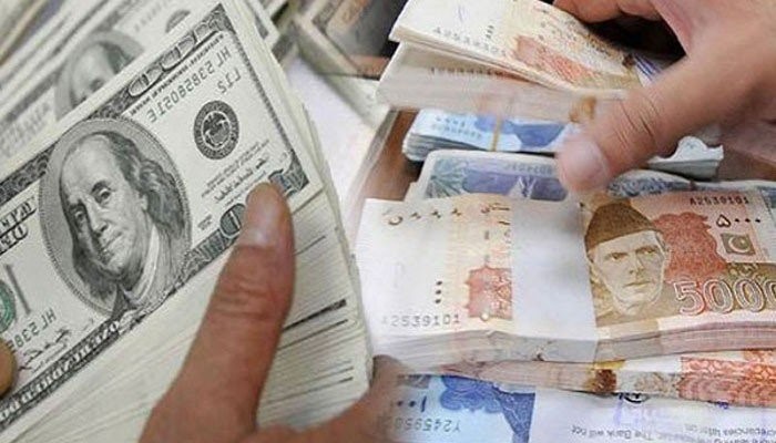 Dollar reaches to Rs.154 in open market