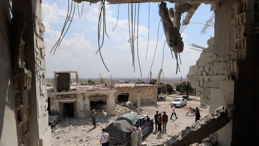 Air strike in Syria kills 18