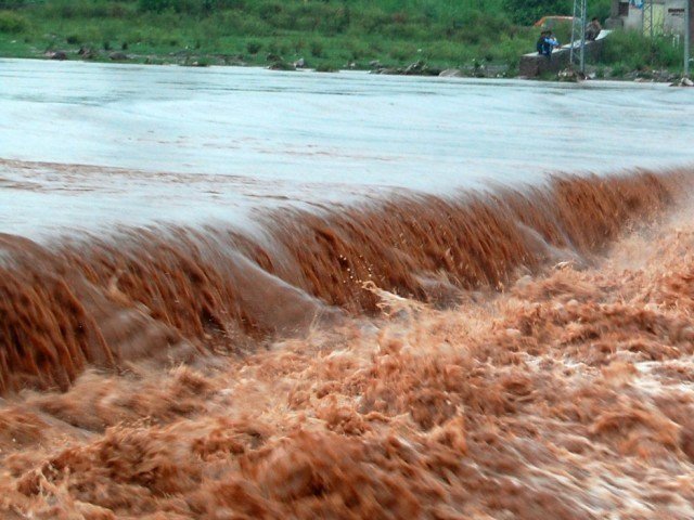 Heavy rains in Neelum valley, 22 persons missing